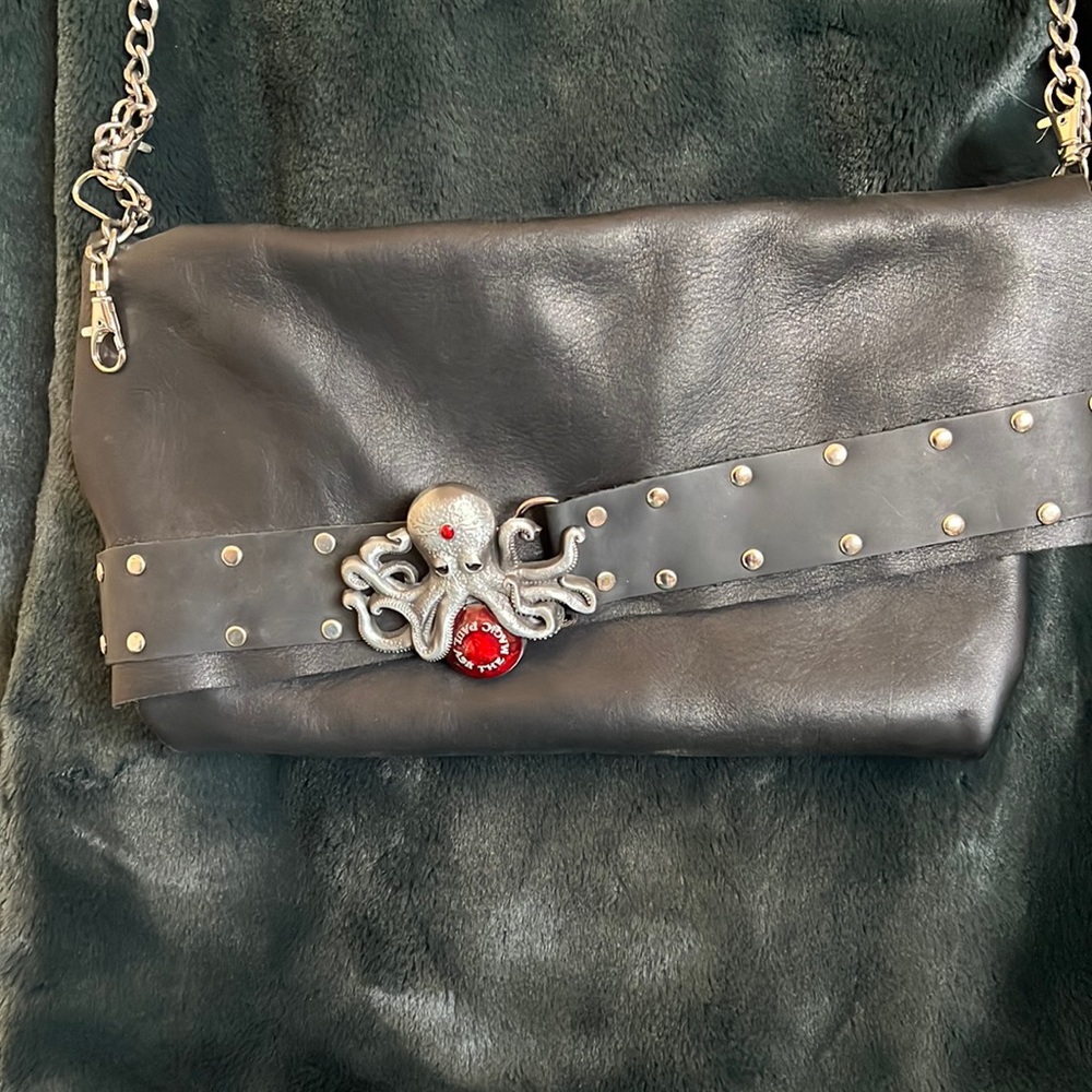 Octopus leather bag - Picture 2 of 8